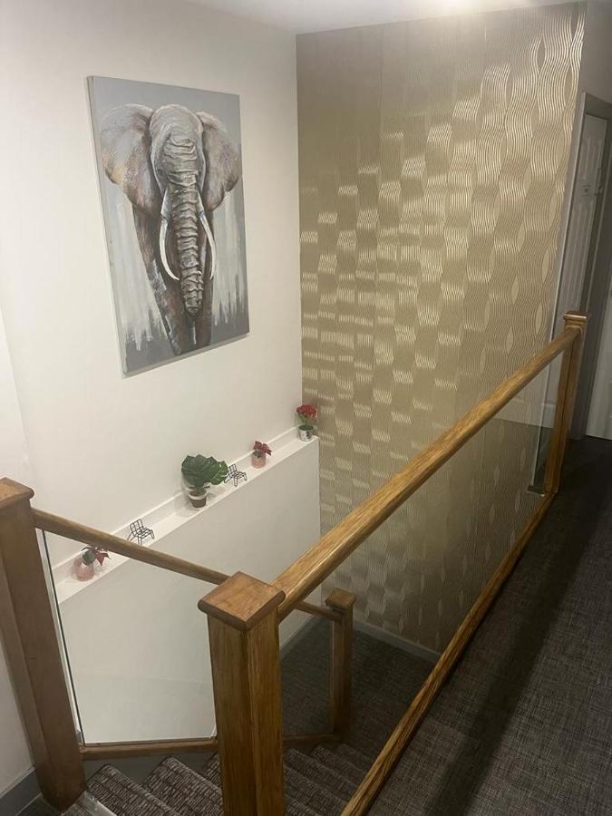 Hotel Rooms Манчестер Экстерьер фото